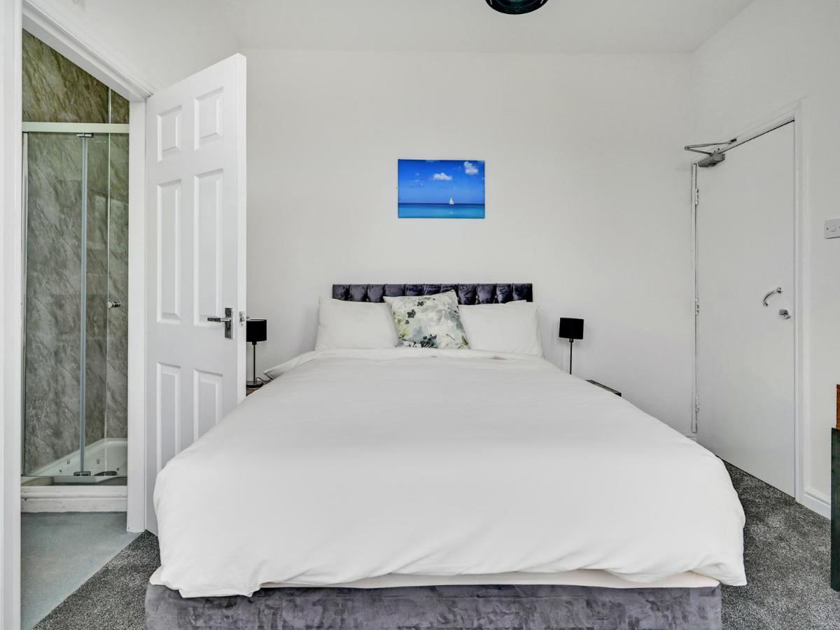 View 3* Salford (Greater Manchester)
